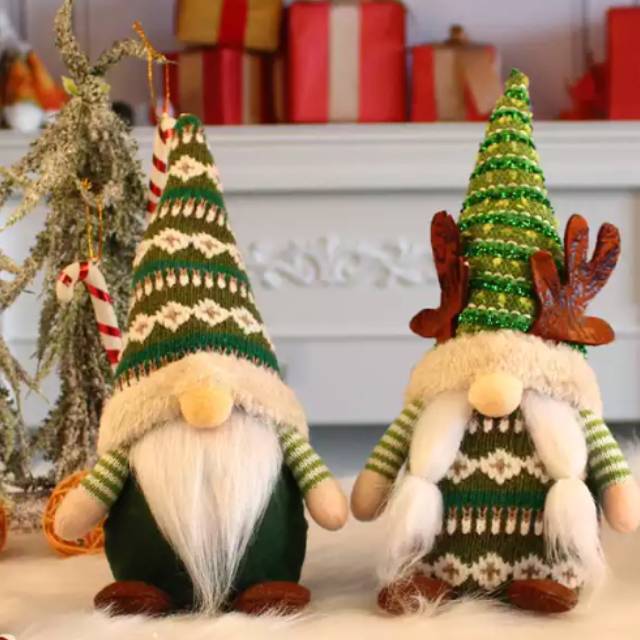 Green Christmas Gnomes Set of 2