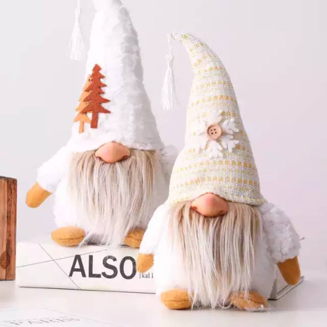 White Christmas Gnomes - set of 2